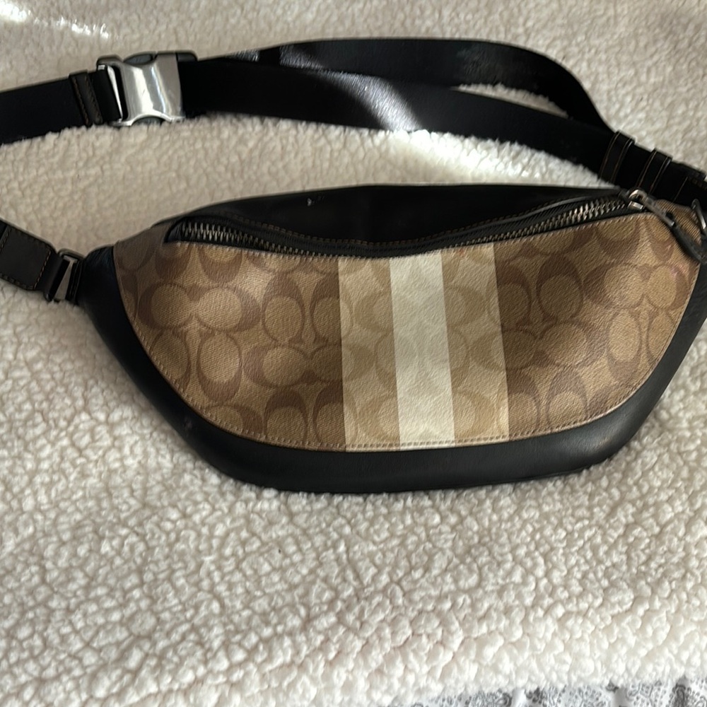 COACH semi-new in very good condition